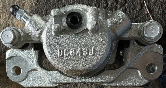 Front Brake Caliper With Sintered Pads for Honda 45150-HL1-A02