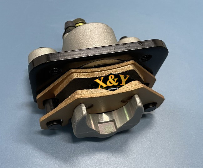 Front  Rear Brake Calipers for Arctic Cat 250 300 450 550 700 1000 with high quality brake pads